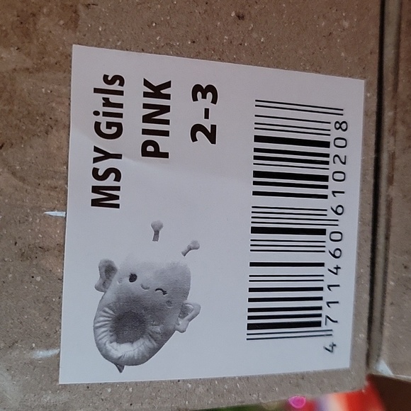 Mariel the Butter Squishmallows big Kids Slippers sz 2/3 - Picture 3 of 3